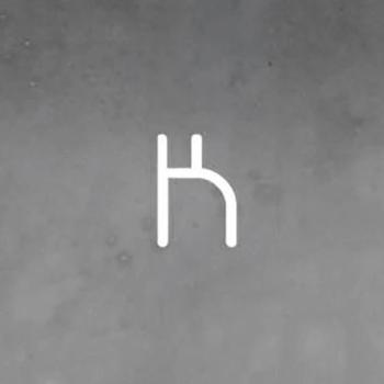 Artemide Alphabet of Light fali nagybetűs K betűs falikar kép