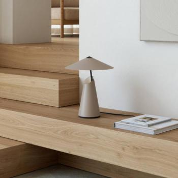 Asztali világítás Taido fémből, barna kép