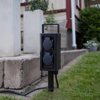 Dugaszoló aljzat oszlop dugaszoló kábellel, földelő tüskével kép
