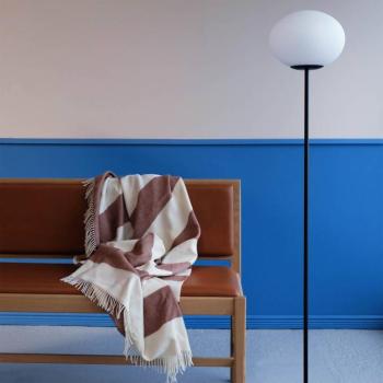 Dyberg Larsen Princess állólámpa, fekete/opál, magasság 148 cm kép