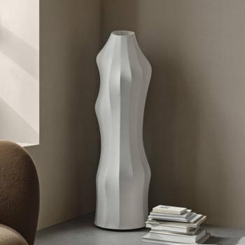 ferm LIVING Dea állólámpa, vas, gyapjú, fehér, magasság 140 cm kép