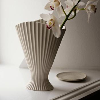 ferm LIVING Fountain váza, fehér, magasság 30,5 cm, kerámia kép