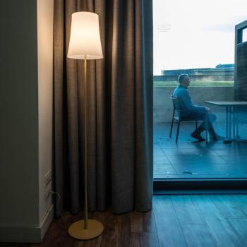 Foscarini Birdie Könnyű állólámpa homok sárga kép