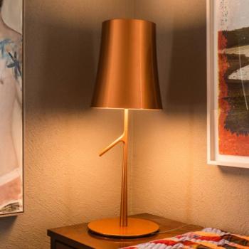 Foscarini Birdie LED grande asztali lámpa réz kép