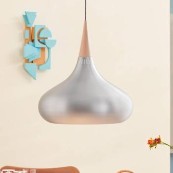 FRITZ HANSEN Orient P3 függeszték alumínium/tölgy Ø 50 cm kép