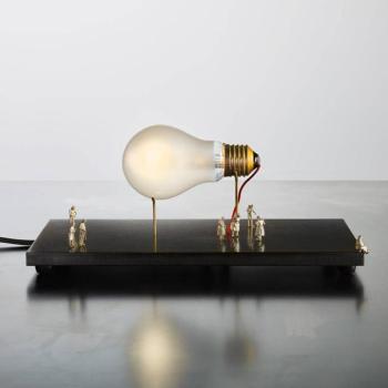 Ingo Maurer I Ricchi Poveri Monument for a Bulb kép