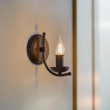 Kandela fali világítás, fekete kép