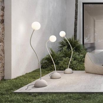 Karman kültéri állólámpa Moony, fehér, Ø 15 cm, magasság 145 cm PMMA kép