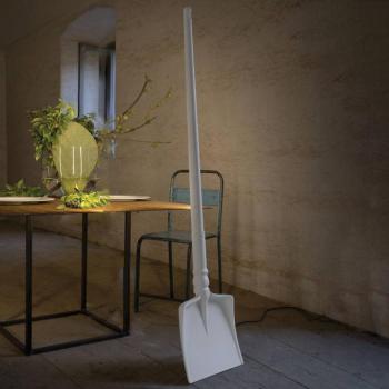 Karman Tobia - LED designer állólámpa, lapát kép