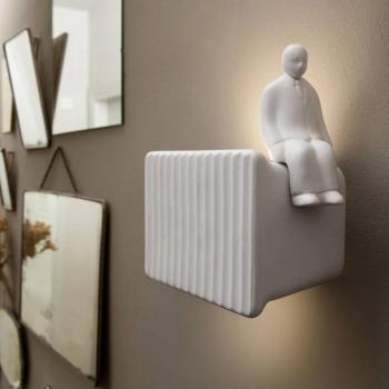Karman Umarell dísz figura, 13 cm magas, ülő kép