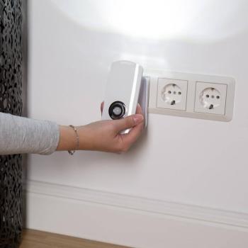 LED éjszakai lámpa Nox érzékelővel kép