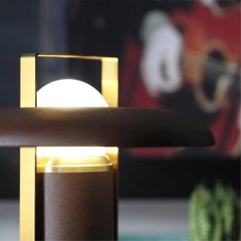 LED-es újratölthető kemping asztali lámpa, sötétbarna, alumínium, PMMA, CCT kép