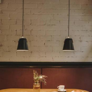 LEDS-C4 Napa függőlámpa, Ø 18 cm, fekete-arany kép