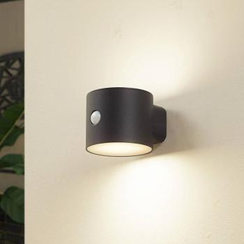 Lindby LED-es napelemes fali lámpa Amren, fekete, ABS, érzékelővel kép