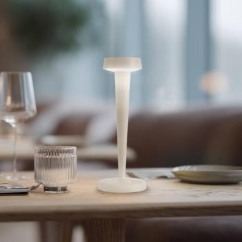 Lucande LED-es akkumulátoros gyertyatartó Lea, váza, bézs, 28 cm kép