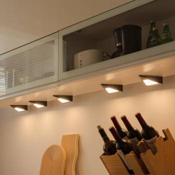 Prios Odia LED-es szekrény alatti lámpa, fekete, 5 darabos szett kép