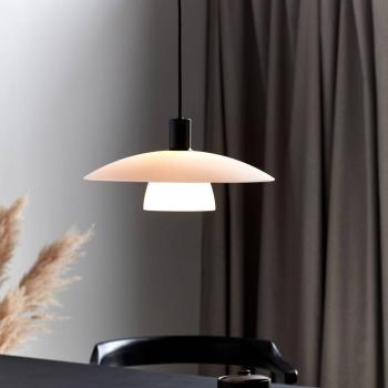 Verona függő lámpa, fehér és fekete kép