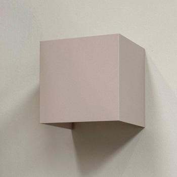 Dyberg Larsen LED fali lámpa Venus, bézs, szélesség 10 cm kép