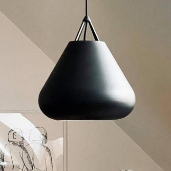 Dyberg Larsen Volta függőlámpa, fekete, Ø 26 cm, fém kép