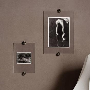 ferm LIVING képkeret Gravel, A4, akril. Sárgaréz kép