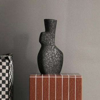 ferm LIVING Yara Nagy váza, sötétszürke, magasság 35 cm, kerámia kép