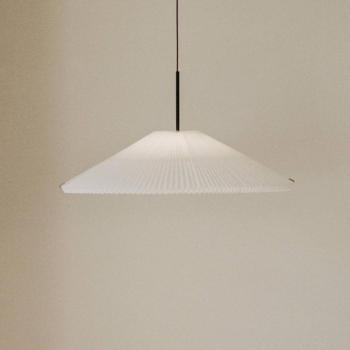 New Works LED-es függőlámpa Nebra, Ø 70 cm, fehér, testre szabható kép