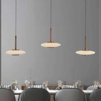 PURE LED függőlámpa Vitrum, barna/opálüveg/alumínium 3 lámpás. kép