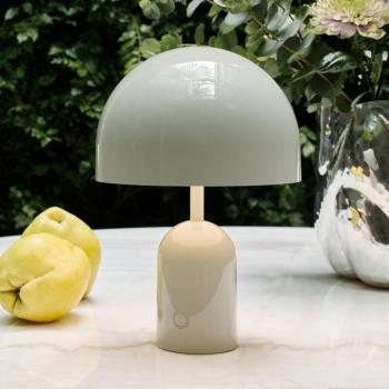 Tom Dixon Bell hordozható, újratölthető LED-es asztali lámpa, világosszürke, 28 kép
