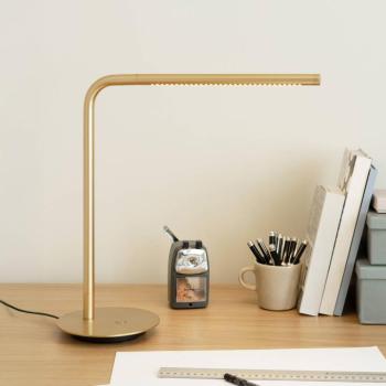 UMAGE LED asztali lámpa Omni, sárgaréz Magasság 46 cm Fém forgatható kép