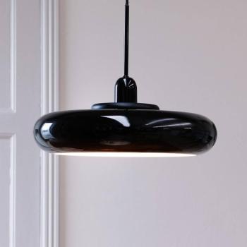 Dyberg Larsen Planet lógó lámpa, fekete, Ø 40 cm, fém kép