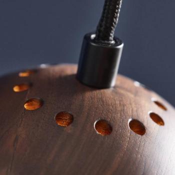 FRANDSEN lógó világítás Ball, diófa, Ø 12 cm, fa kép