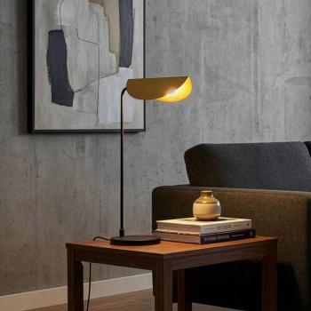 Asztali világítás Corner, fekete/arany, magasság 57 cm, E14 kép
