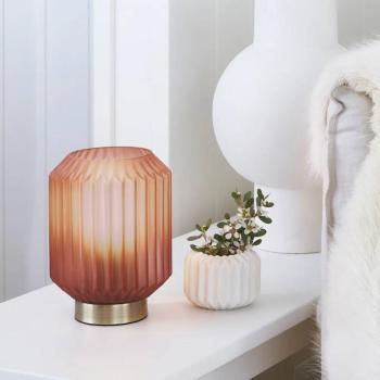 Beacon asztali lámpa Clancy, rózsaszín üvegárnyékoló, magasság 17 cm kép