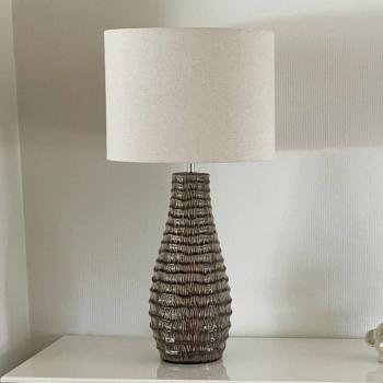 By Rydens asztali világítás Bartha, barna/bézs, magasság 74 cm kép