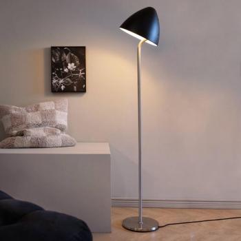 Dyberg Larsen Oulu álló lámpa, fekete/acél, magasság 128 cm kép