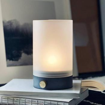 Dyberg Larsen LED újratölthető asztali világítás Cozy, magasság 20,5 cm, beton kép