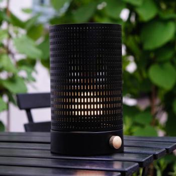 Dyberg Larsen LED tölthető asztali világítás Mesh, fekete, magasság 20 cm kép