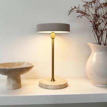 Dyberg Larsen Moonlight LED tölthető asztali világítás, bézs színű kép