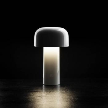 FLOS Bellhop LED tölthető asztali lámpa, fehér, 21 cm, dimmelhető fényerővel, kép