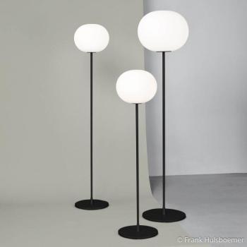 FLOS Glo-Ball F3 álló világítás, fekete kép