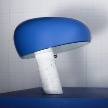 FLOS Snoopy asztali lámpa, tengerészkék, márvány, fém kép