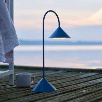 FRANDSEN LED tölthető asztali lámpa Grasp, petrol, 47 cm, fém kép