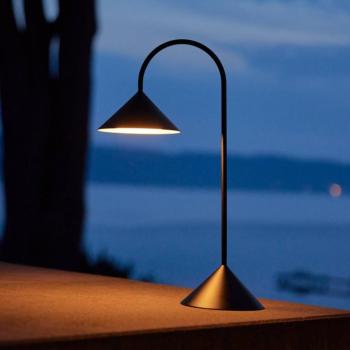 FRANDSEN LED tölthető asztali világítás Grasp, fekete, 47 cm, fém kép