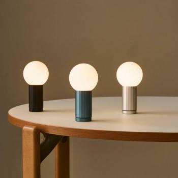 HAY LED asztali világítás TURN ON, fekete, magasság 20 cm, dimmelhető fényerő kép