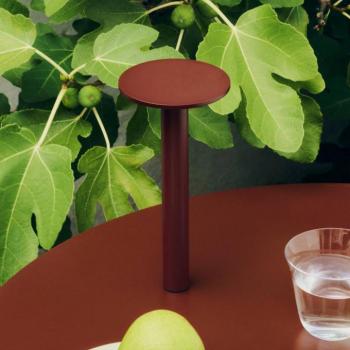 HAY LED tölthető asztali világítás HOST PORTABLE, rozsdavörös, 22 cm, IP44 kép