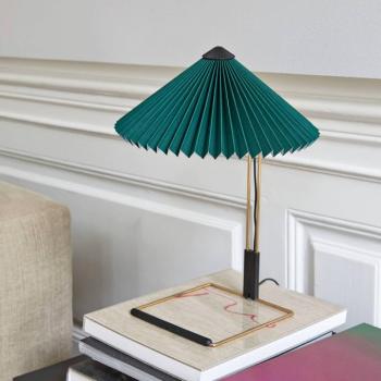 HAY LED asztali lámpa Matin, zöld/sárgaréz, magasság 38 cm kép