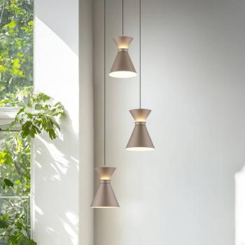 Helestra LED lógó lámpa LUK, 3 izzós, barna, dimmelhető