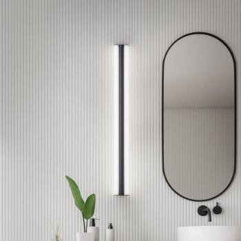 Helestra LED tükör lámpa LOOM, hossza 120 cm, fekete, IP44 kép