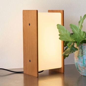 Hübsch Sabi LED asztali lámpa, fa/opálfehér, magasság 25 cm