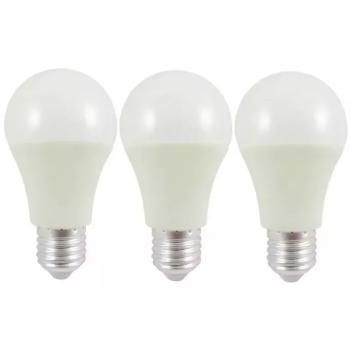 Izzó LED A60 10W E27 800LM 2700K (3-PACK)